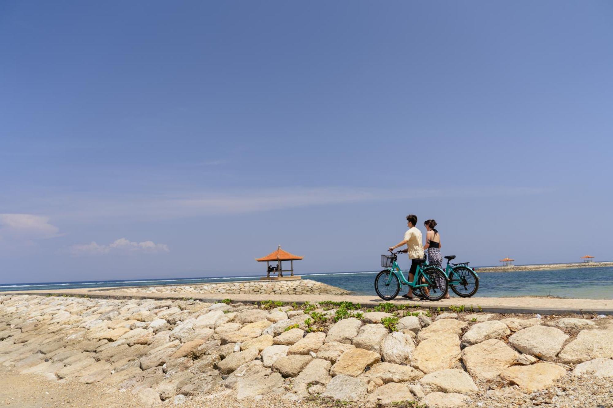 Griya Santrian A And Hotel Sanur (Bali)